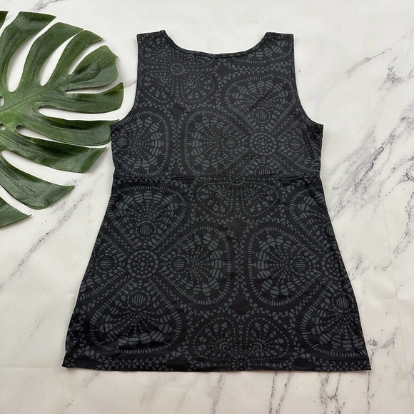 Patagonia Womens Bandha Tank Top Size M Gray Floral Stretch Scoop Neck - Picture 6 of 9